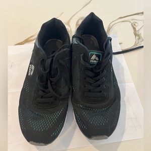 RBX women’s sneakers